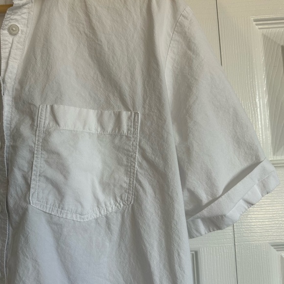 Madewell Signature Poplin Short Sleeve Button-Down - Picture 4 of 5